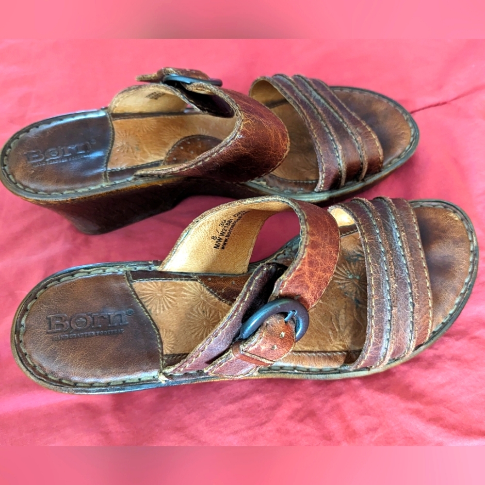 Born Sandals Size 8